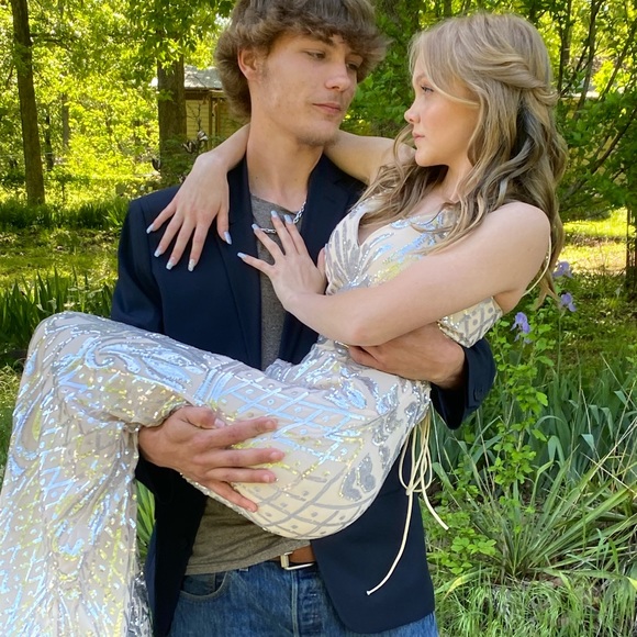 Meet your Posher, Skyler - Picture 1 of 1